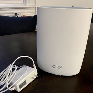 NETGEAR Orbi Mesh Router